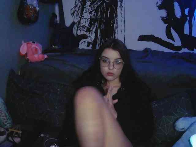 kitsun0ira webcam