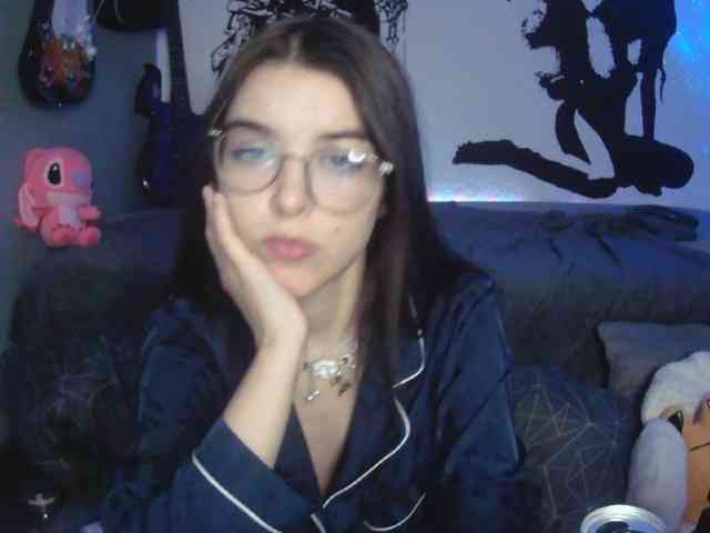 kitsun0ira webcam