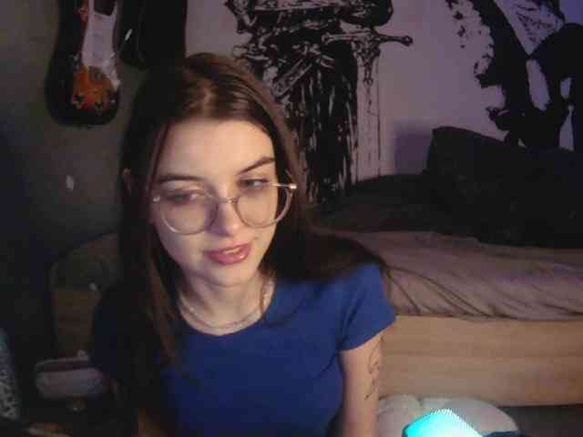 kitsun0ira webcam