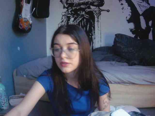 kitsun0ira webcam