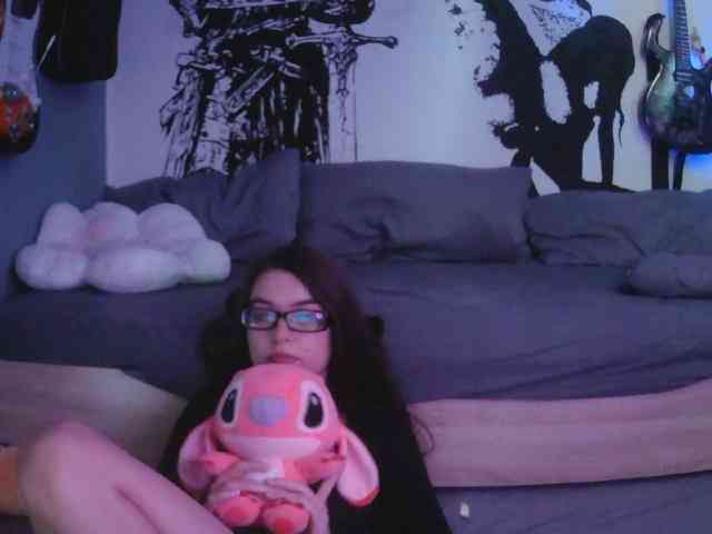 kitsun0ira webcam