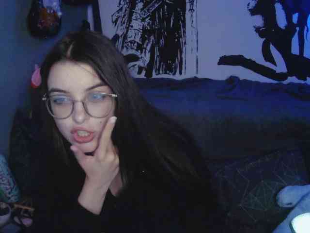 kitsun0ira webcam