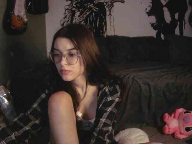 kitsun0ira webcam