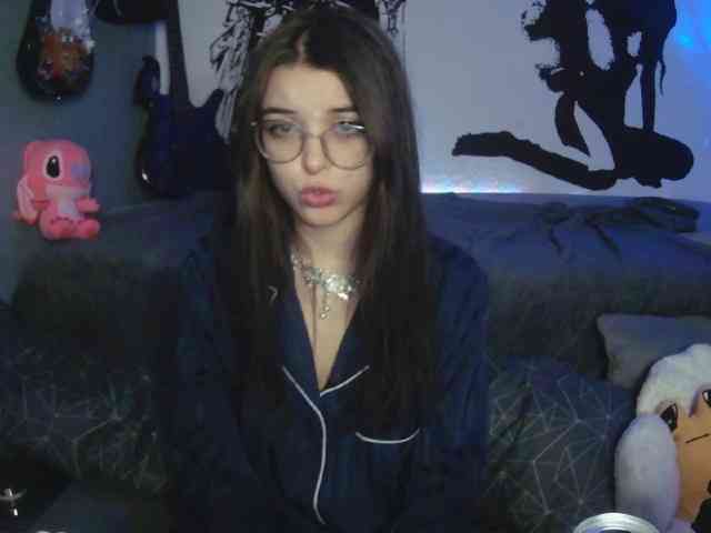 kitsun0ira webcam