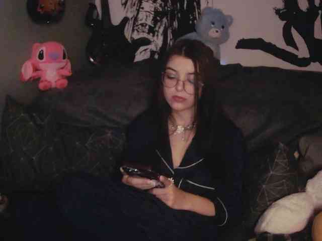 kitsun0ira webcam