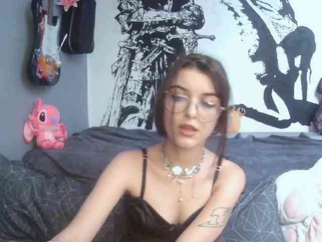kitsun0ira webcam