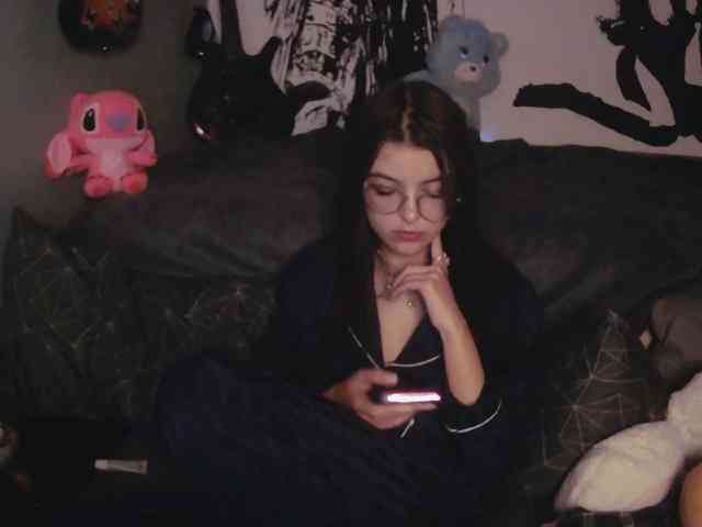 kitsun0ira webcam