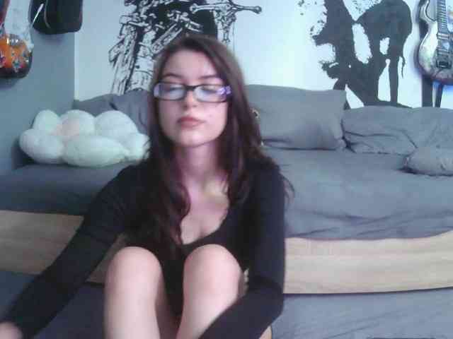 kitsun0ira webcam