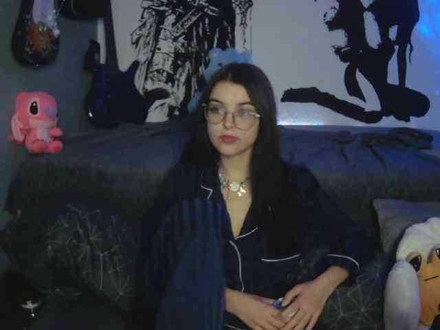 kitsun0ira webcam