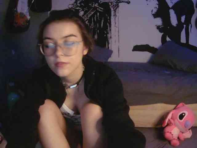 kitsun0ira webcam