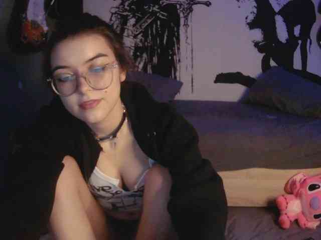 kitsun0ira webcam