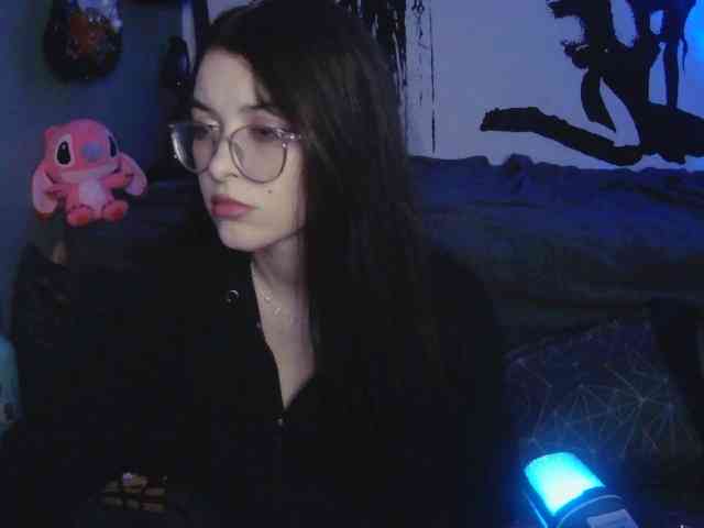 kitsun0ira webcam