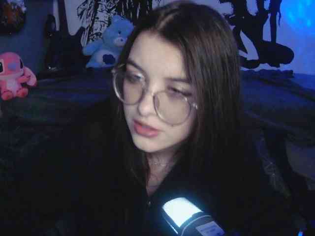 kitsun0ira webcam