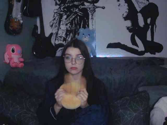 kitsun0ira webcam