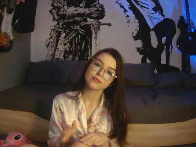 kitsun0ira webcam