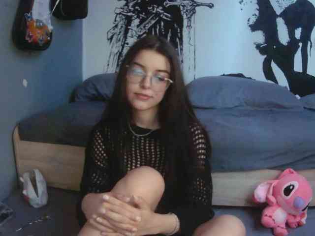 kitsun0ira webcam