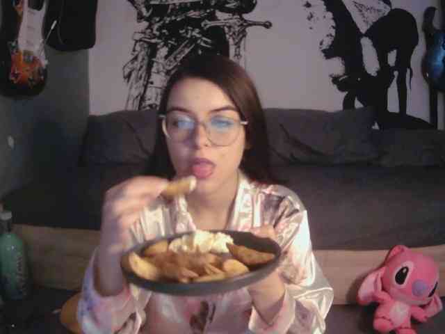 kitsun0ira webcam