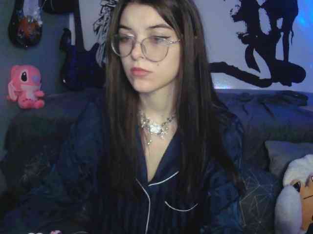 kitsun0ira webcam