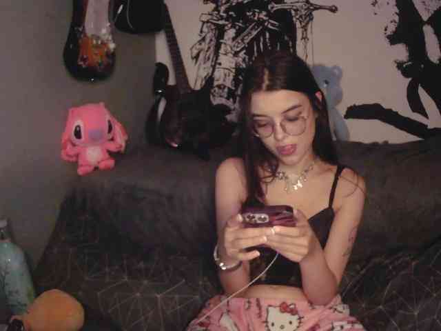 kitsun0ira webcam