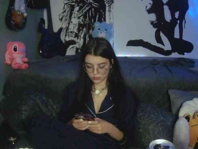 kitsun0ira webcam