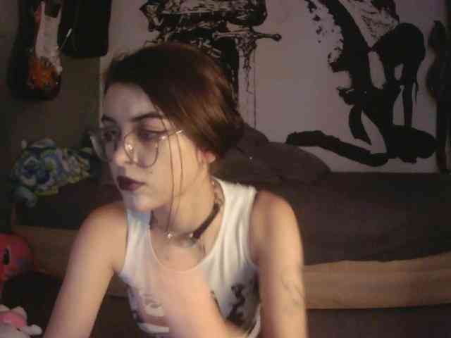 kitsun0ira webcam