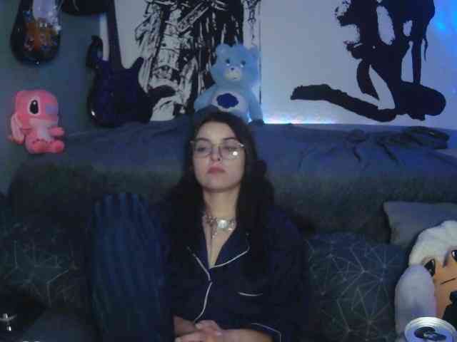 kitsun0ira webcam