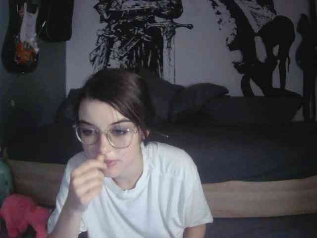 kitsun0ira webcam