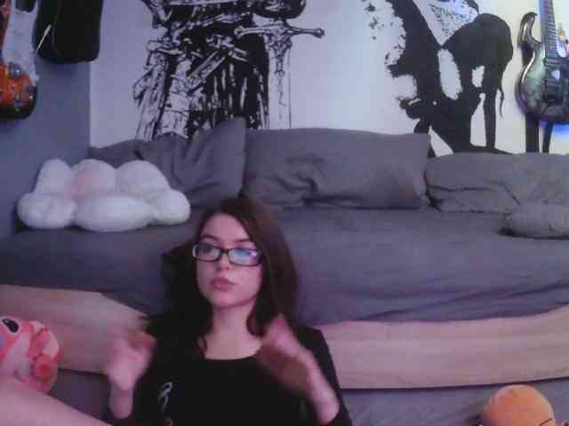 kitsun0ira webcam