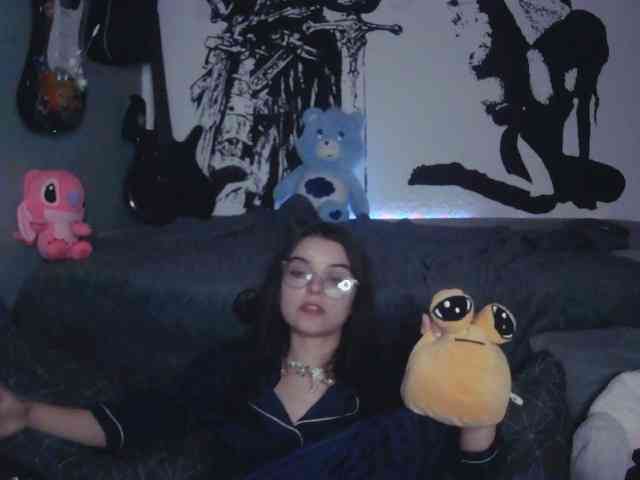 kitsun0ira webcam