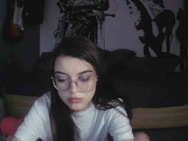 kitsun0ira webcam