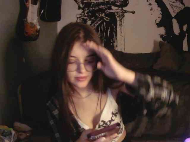 kitsun0ira webcam