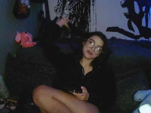 kitsun0ira webcam
