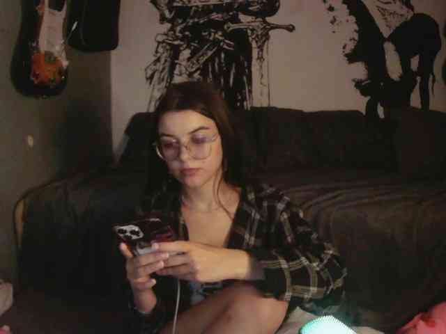 kitsun0ira webcam