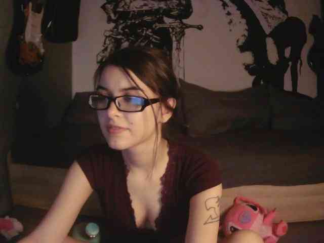 kitsun0ira webcam