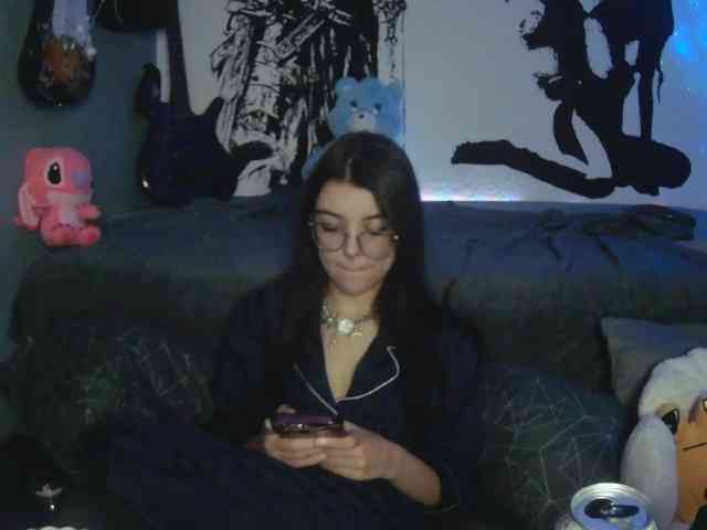 kitsun0ira webcam