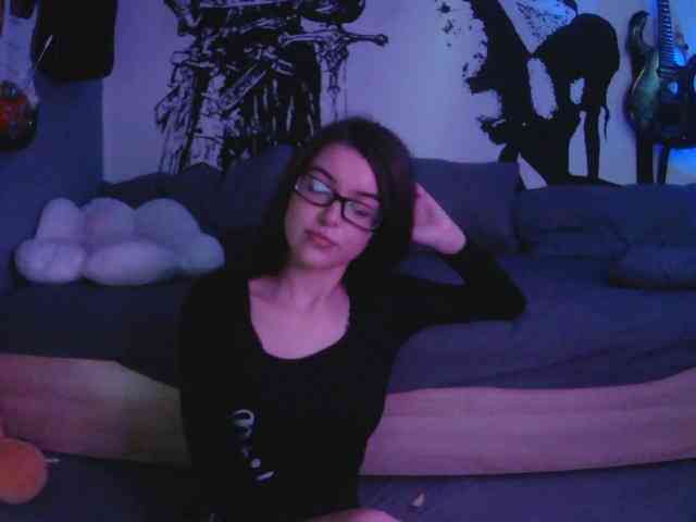 kitsun0ira webcam
