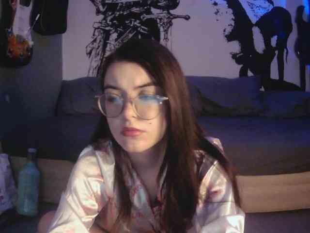 kitsun0ira webcam