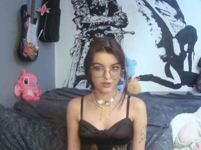 kitsun0ira webcam