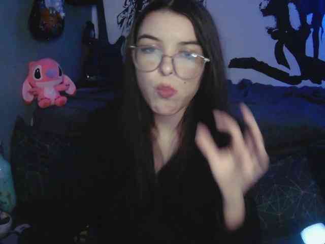 kitsun0ira webcam