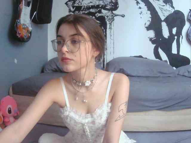 kitsun0ira webcam