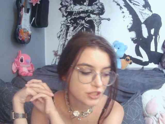 kitsun0ira webcam