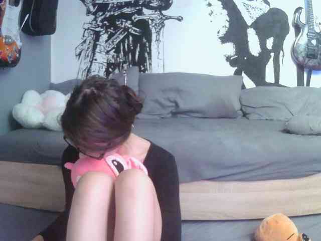 kitsun0ira webcam