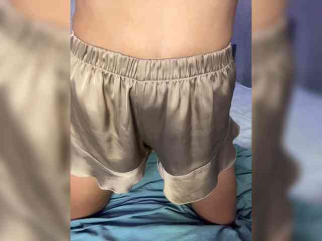 TrahTraheri Sex Cam Show
