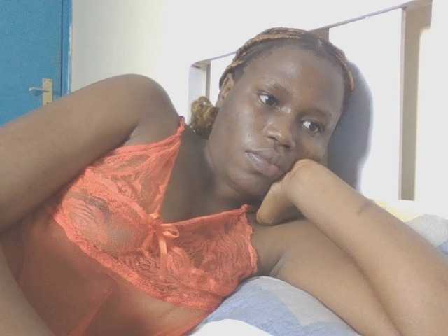 Dewebony live webcam show
