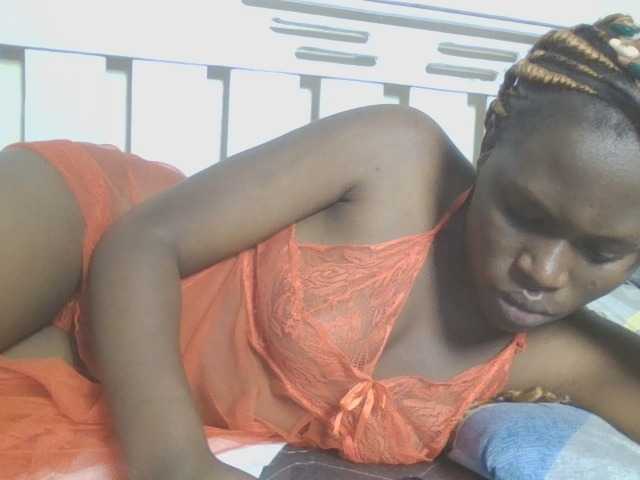 Dewebony live webcam show