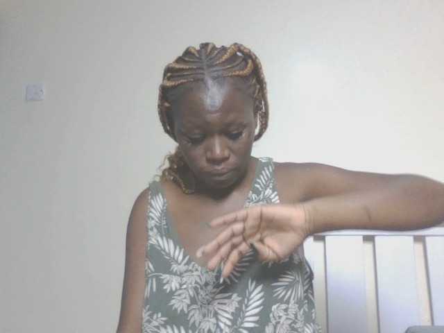 Dewebony live cam on UnifiedCams