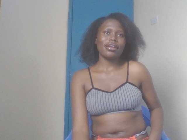 Dewebony live cam on BongaCams