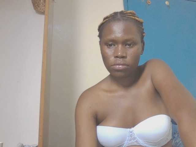 Dewebony Прямой эфир на BongaCams