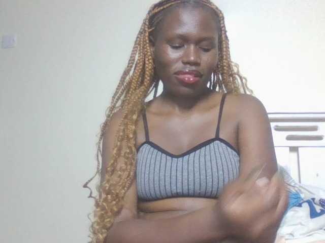 Dewebony live cam on BongaCams