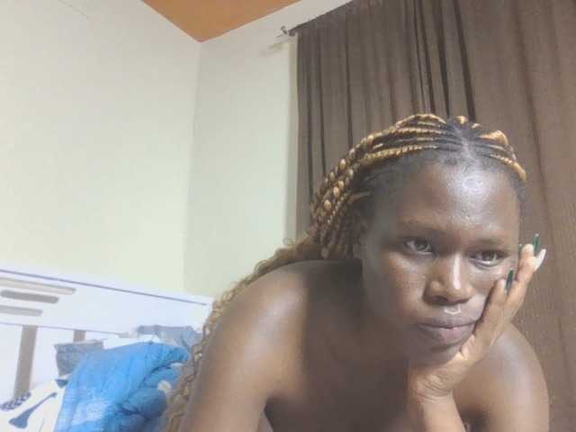 Dewebony live webcam show